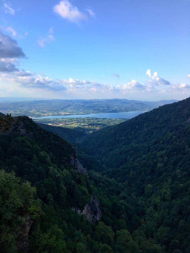 Ayrı Gezegen Cam Teras
