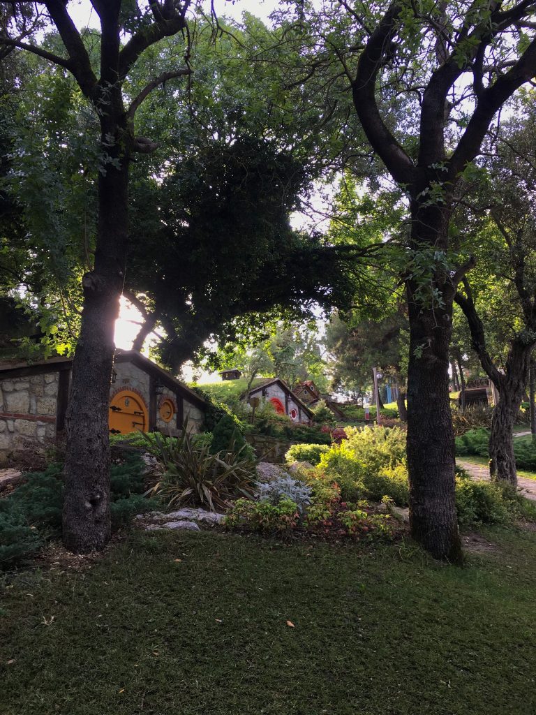 Darıca Millet Bahçesi Hobbit Köyü