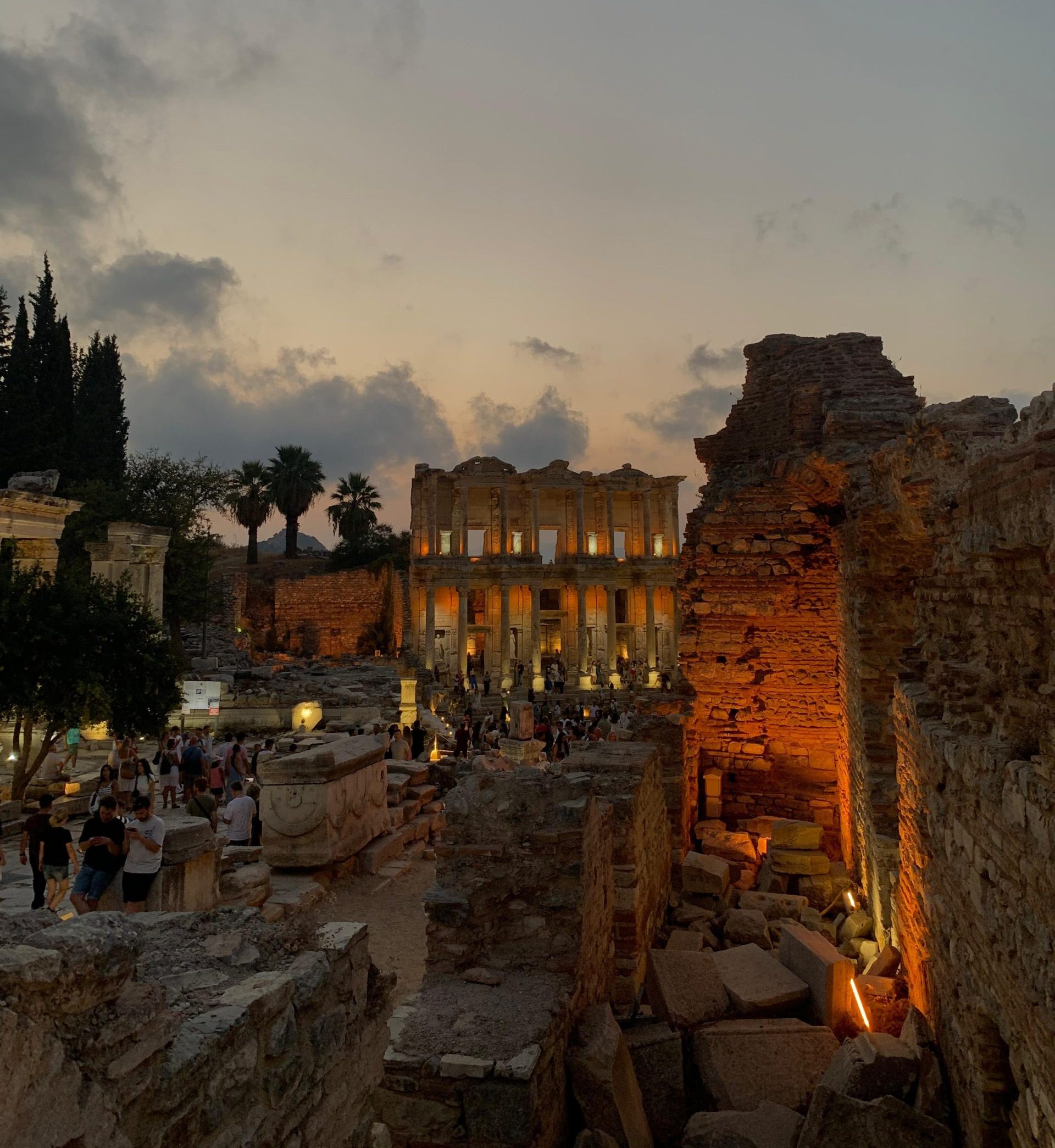 Efes Antik Kenti Gece Ziyareti