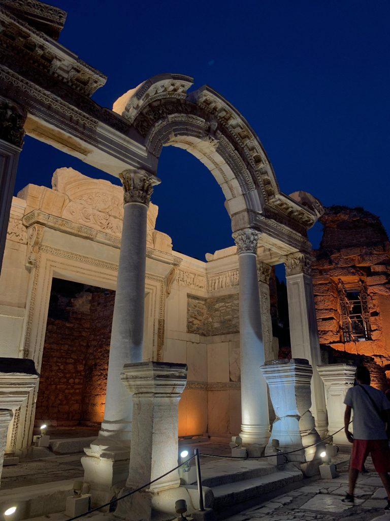 Efes Antik Kenti Gece Ziyareti